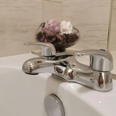 Penthouse Rutland Street Near Sea *